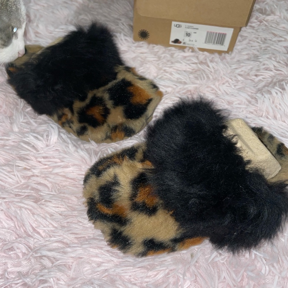 Kids UGG Cozy II Leopard Slippers